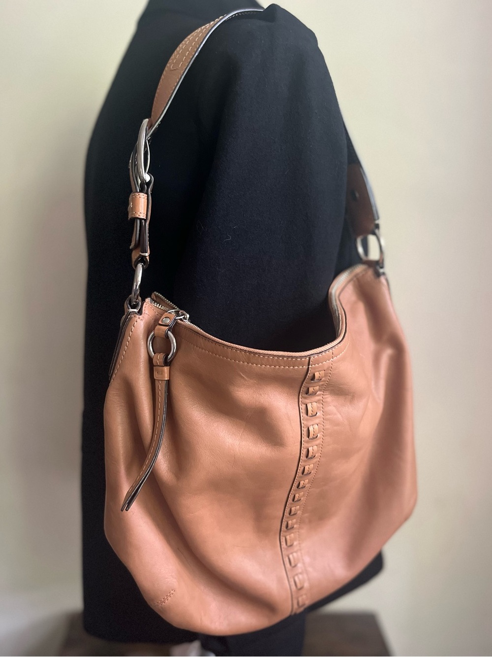 Vintage Y2K Coach SoHo Whipstitch Leather Hobo Bag Camel brown